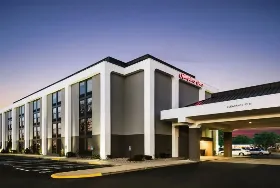 Photograph of Hampton Inn, West Springfield