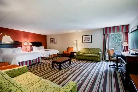 Photograph of Hampton Inn, Sturbridge