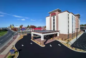 Photograph of Hampton Inn, Springfield