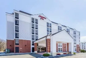 Photograph of Hampton Inn, Peabody