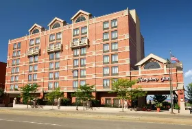 Photograph of Hampton Inn, Cambridge