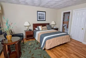 Photograph of Colonial Inn, Seekonk