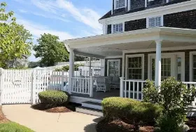 Photograph of Chatham Wayside Inn, Chatham