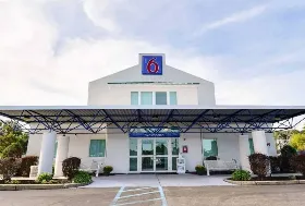 Photograph of Motel 6, Tewksbury