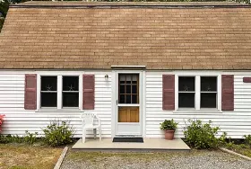 Photograph of Midway Motel & Cottages, North Eastham