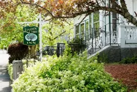 Photograph of Linden Tree Inn, Rockport
