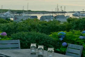 Photograph of Menemsha Inn, Menemsha