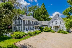Photograph of Isaiah Hall Bed and Breakfast Inn, Dennis