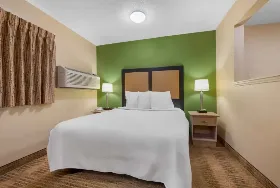 Photograph of Extended Stay America Suites, Novi