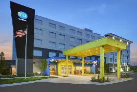 Photograph of Tru By Hilton, Troy