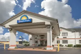 Photograph of Days Inn, Hillsdale