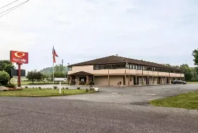 Photograph of Econo Lodge, Paw Paw