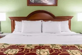 Photograph of Clarion Inn I-94 near Expo Center, Kalamazoo