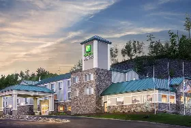 Photograph of Holiday Inn, Houghton