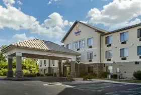 Photograph of Comfort Suites, Grandville