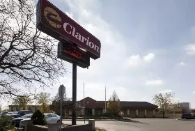 Photograph of Clarion Hotel Detroit Metro Airport, Romulus