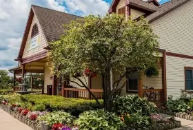 Photograph of Econo Lodge, Grand Rapids