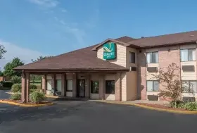 Photograph of Quality Inn, Hudsonville