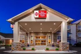 Photograph of Best Western Flint Airport Inn & Suites, Flint