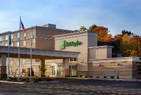 Photograph of Holiday Inn, Marquette