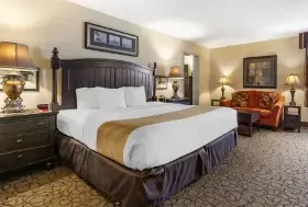 Photograph of Quality Inn, Escanaba