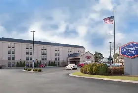 Photograph of Hampton Inn, Muskegon