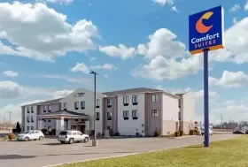 Photograph of Comfort Suites, South Haven