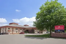 Photograph of Ramada by Wyndham, Saginaw
