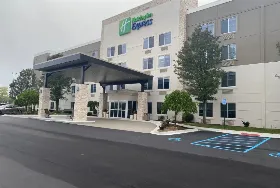 Photograph of Holiday Inn Express, Wixom