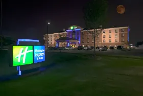 Photograph of Holiday Inn Express, Troy