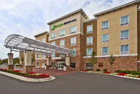 Photograph of Holiday Inn Express, Ann Arbor