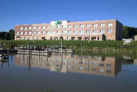 Photograph of Holiday Inn Express, Port Huron