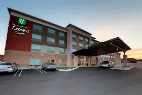 Photograph of Holiday Inn Express, Livonia