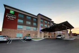 Photograph of Holiday Inn Express, Roseville