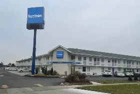 Photograph of Travelodge, Madison Heights