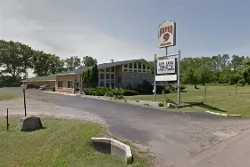 Photograph of Super 9, Albion
