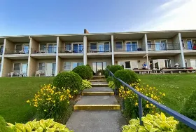 Photograph of Fleetwood Inn & Suites, Cheboygan