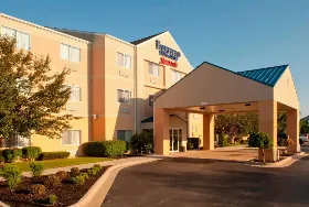 Photograph of Fairfield Inn & Suites, Mount Pleasant