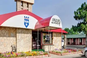 Photograph of Knights Inn Madison Heights, Madison Heights