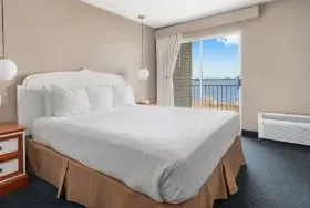 Photograph of Clearwater Lakeshore Motel, Mackinaw City