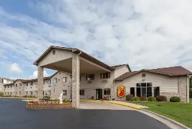Photograph of Super 8, Big Rapids
