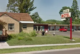 Photograph of Crestview Motel, Ironwood