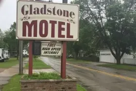 Photograph of Gladstone Motel, Gladstone