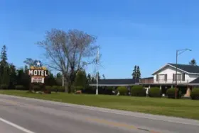 Photograph of Star Motel, Manistique