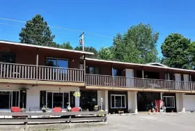 Photograph of Lakeshore Motel On Beautiful Ice Lake, Iron River