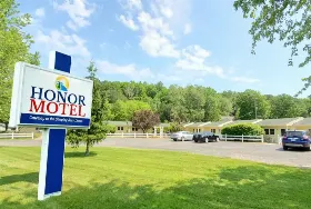 Photograph of Honor Motel, Honor