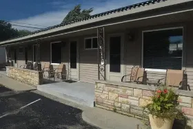 Photograph of Blue Spruce Motel And Cabins And Lucky Horseshoe, Port Austin