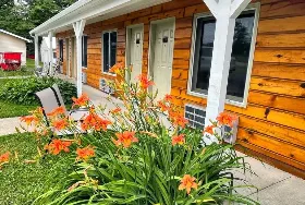Photograph of Alger Falls Motel, Munising