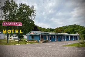 Photograph of Scotty's Motel, Munising