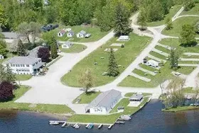 Photograph of Jack's Landing Resort, Hillman